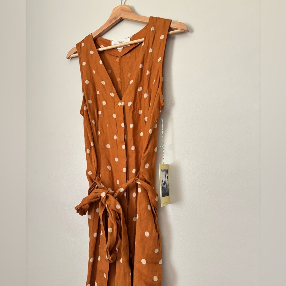 Trovata Cropped Wide Leg Polka Dot Linen Belted Jumpsuit - Picture 5 of 14